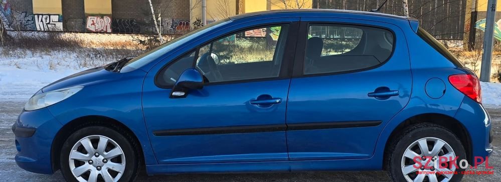 2006' Peugeot 207 90 Tendance photo #5