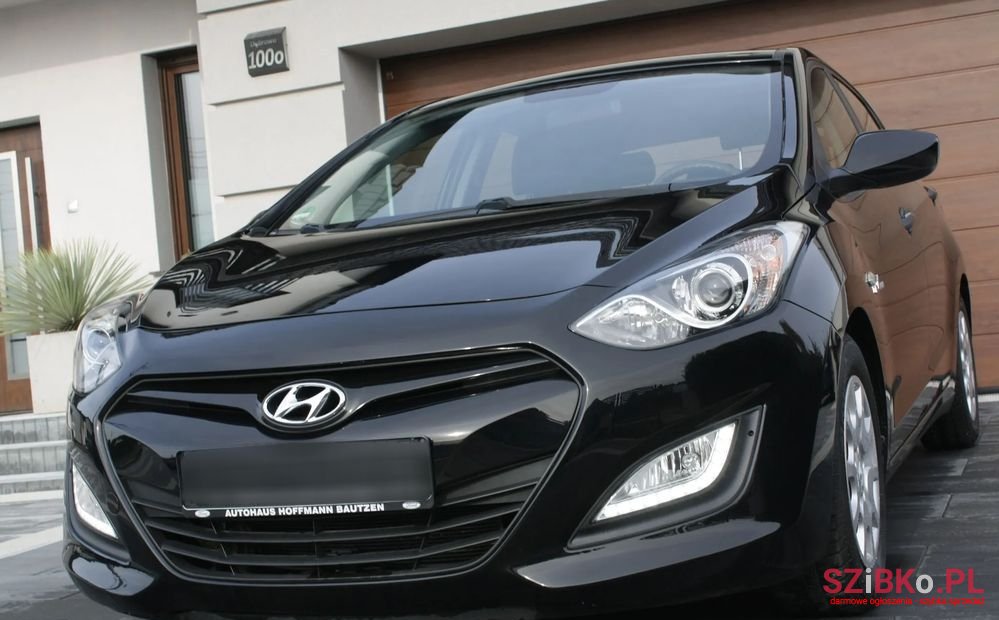 2012' Hyundai i30 photo #1