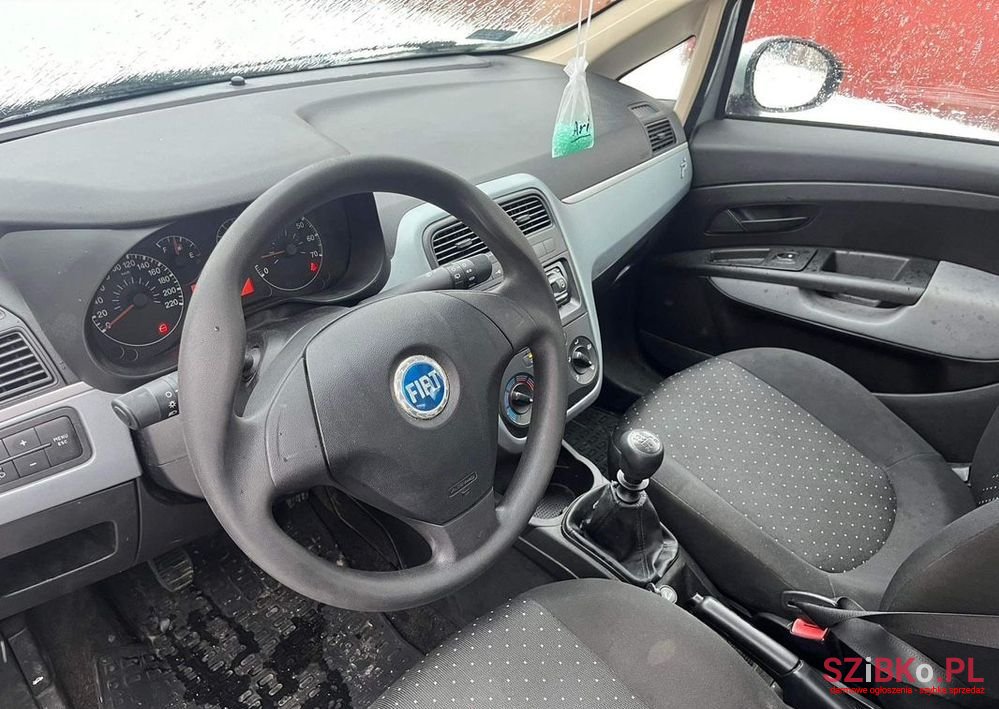 2006' Fiat Grande Punto 1.4 8V Dynamic photo #6