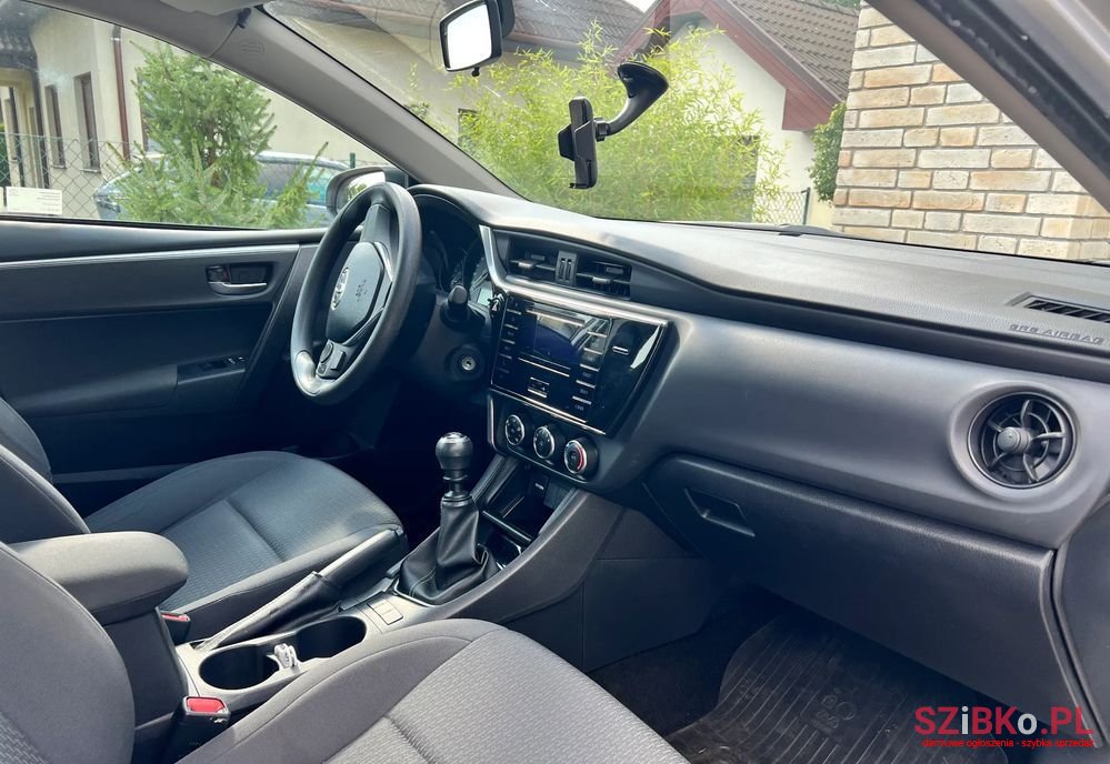 2016' Toyota Corolla 1.33 Comfort photo #2