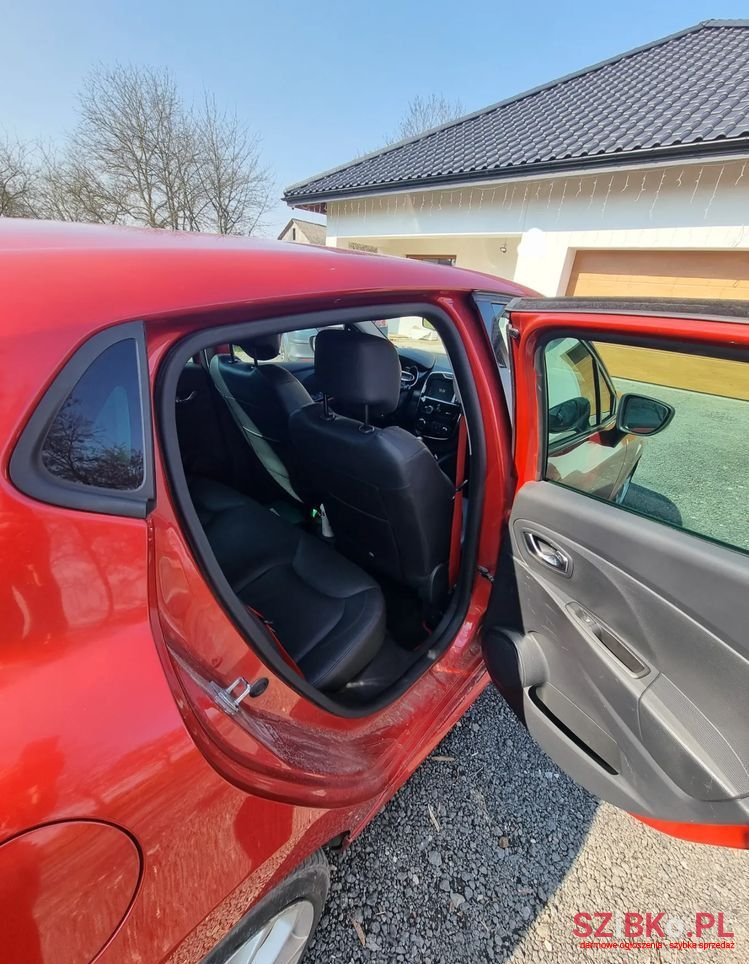 2013' Renault Clio 1.6 R.S 200 Edc photo #6