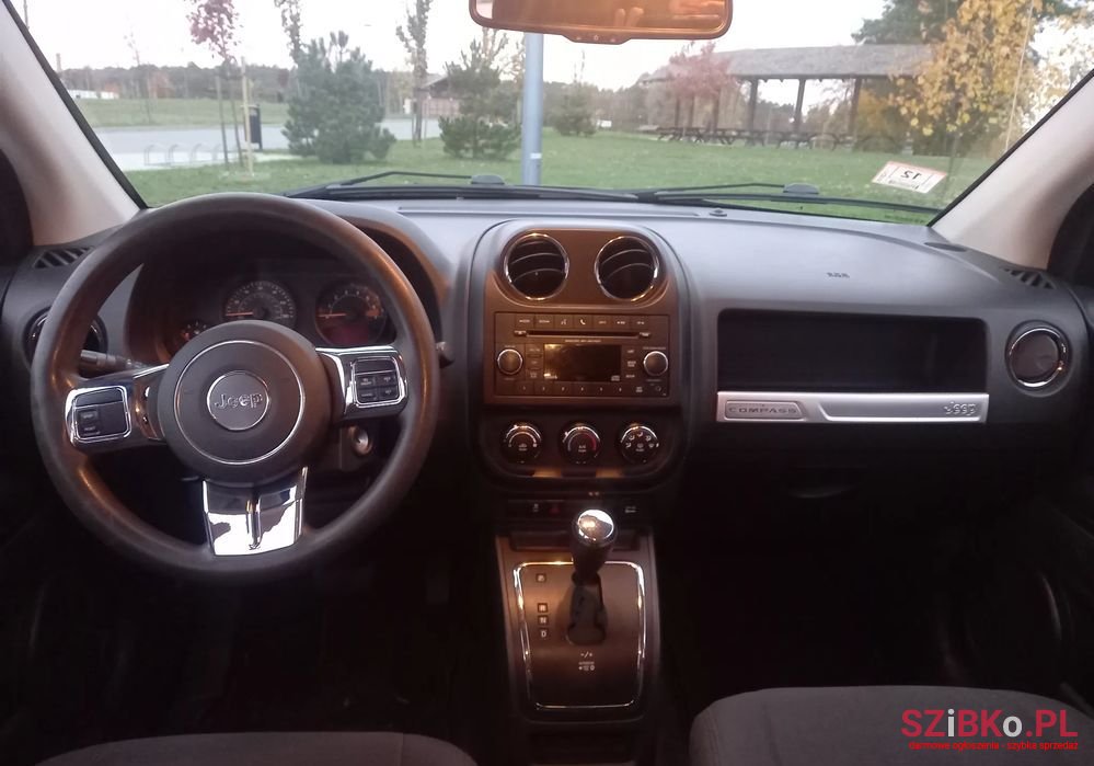 2016' Jeep Compass photo #5