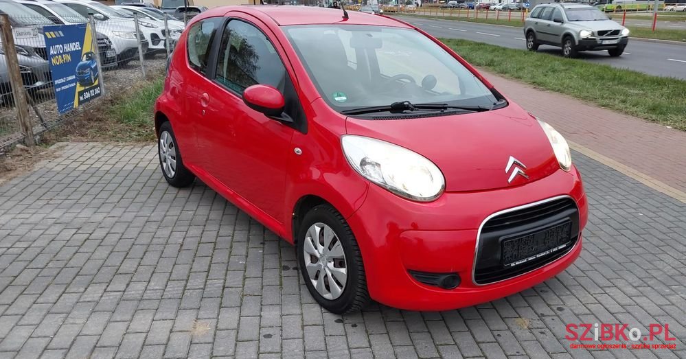 2011' Citroen C1 1.0 Advance photo #2