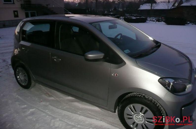 2014' Volkswagen Up photo #3