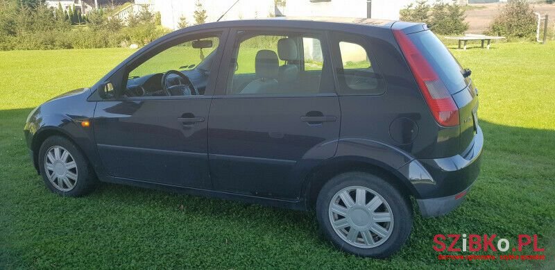 2002' Ford Fiesta photo #4