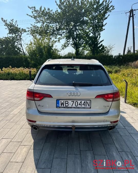 2016' Audi A4 photo #4