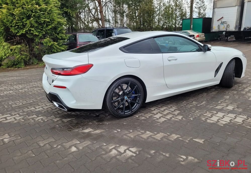 2022' BMW 8 Series 840I photo #6