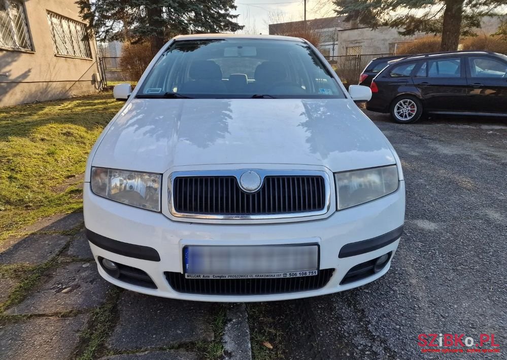 2007' Skoda Fabia photo #5