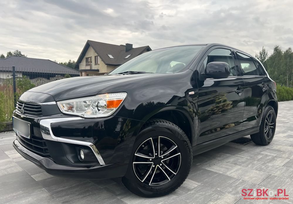 2017' Mitsubishi ASX photo #1