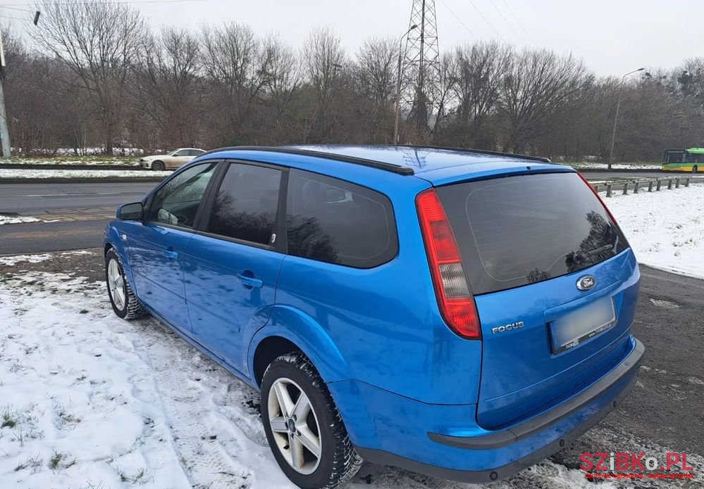 2005' Ford Focus 1.6 Tdci Ghia photo #4