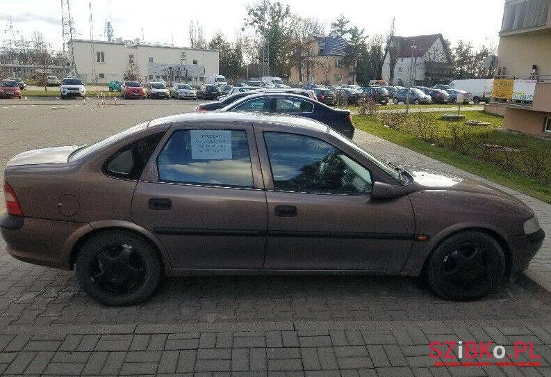 1998' Opel Vectra photo #1