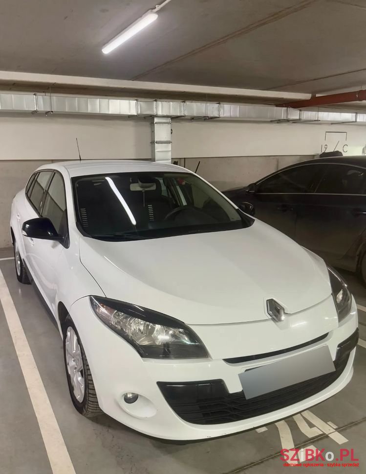 2011' Renault Megane 1.5 Dci Color Edition photo #4