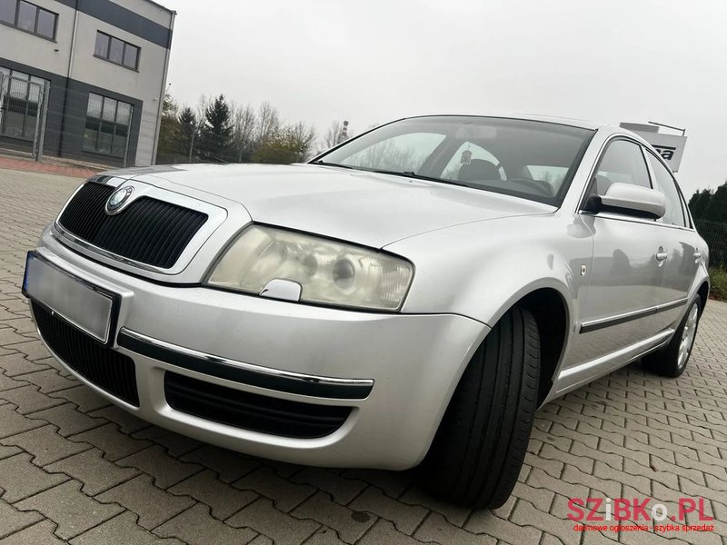 2003' Skoda Superb 2.8 V6 Platinum photo #6