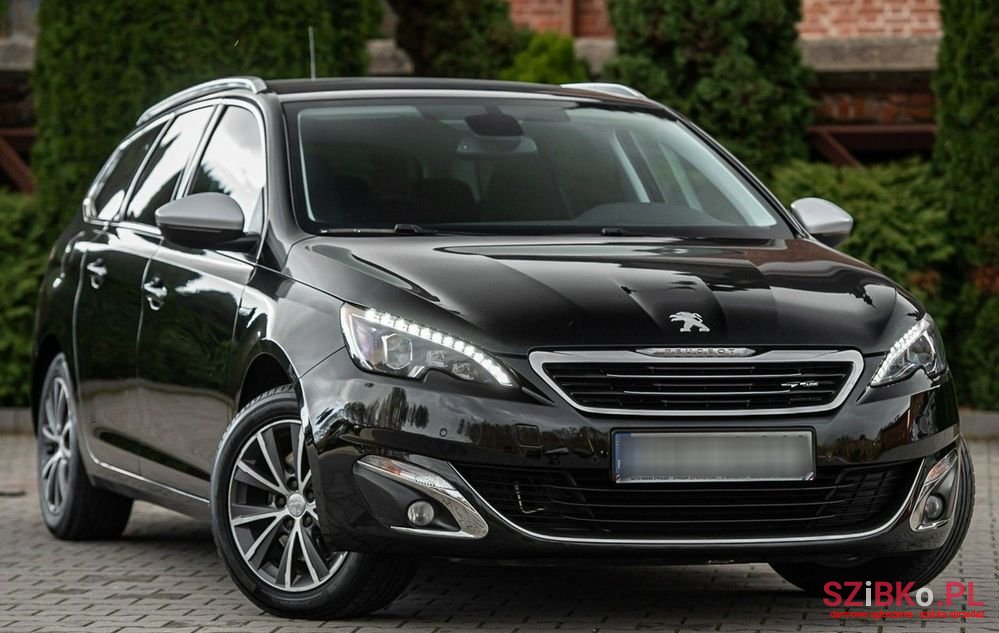 2015' Peugeot 308 photo #4
