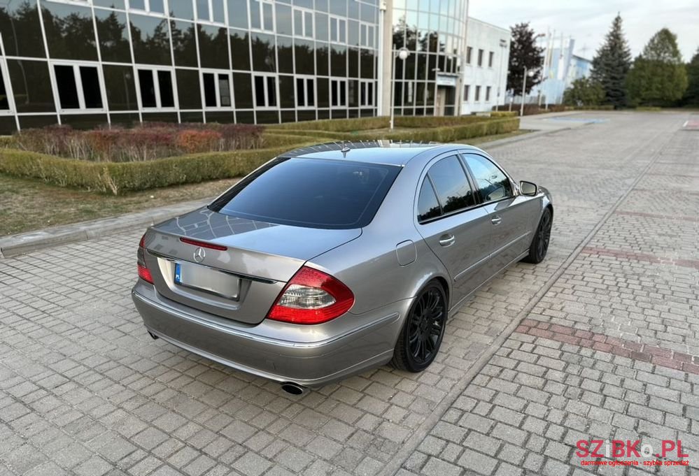 2007' Mercedes-Benz E-Class 280 photo #3