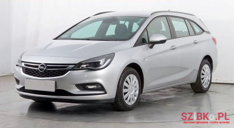 2017' Opel Astra photo #1