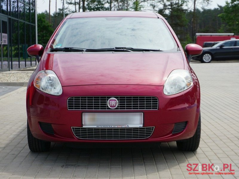 2009' Fiat Grande Punto photo #3