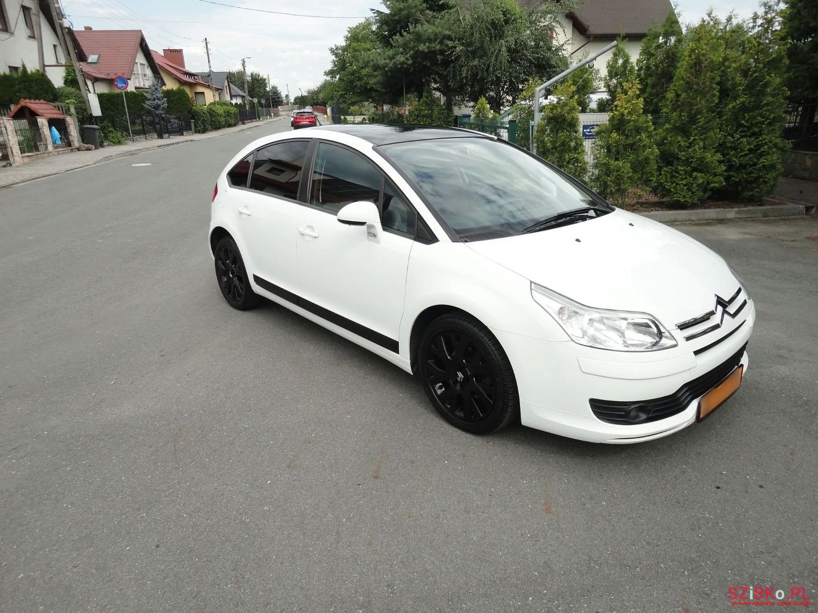 2009' Citroen C4 photo #1