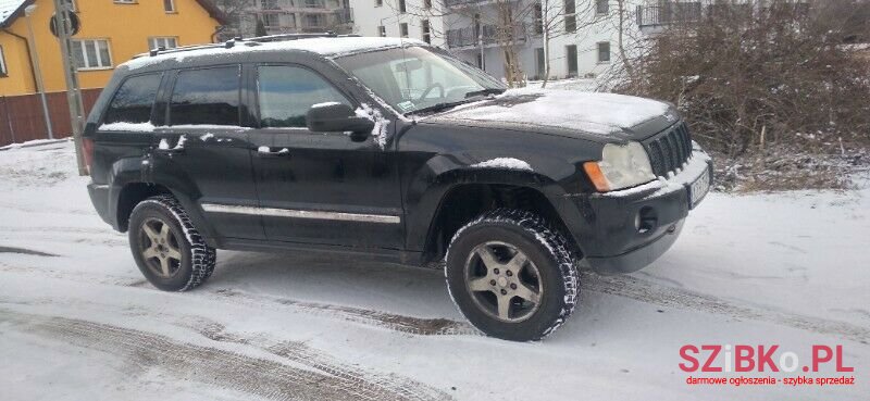 2006' Jeep Grand Cherokee photo #3