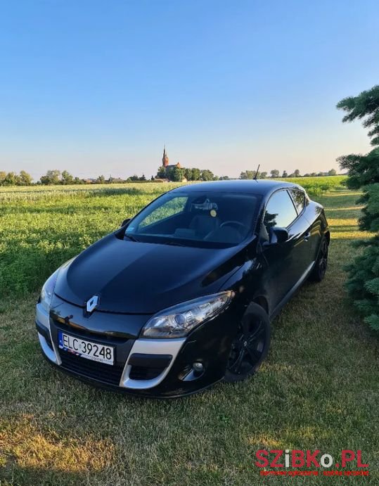 2009' Renault Megane photo #1