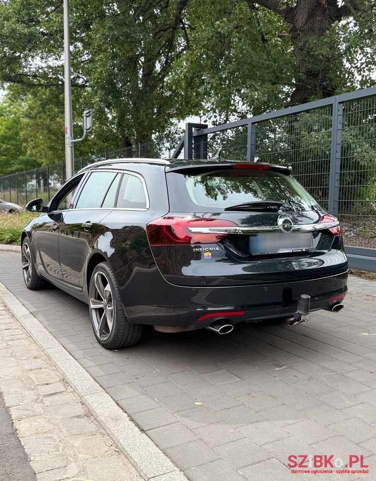 2014' Opel Insignia 2.0 Turbo 4X4 Sport photo #2