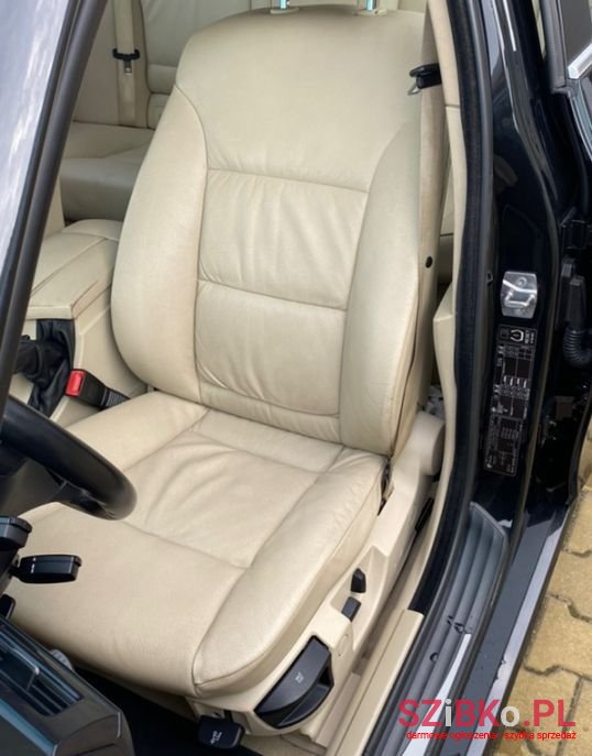 2010' BMW Seria 5 photo #5