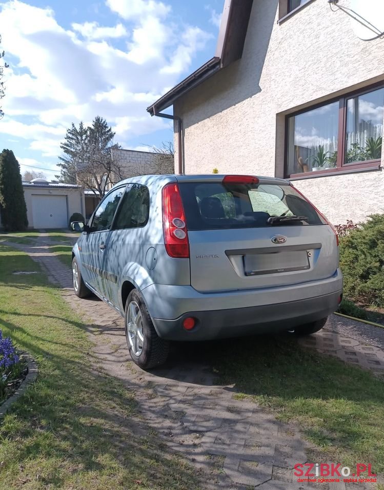 2005' Ford Fiesta 1.3 Ambiente photo #3