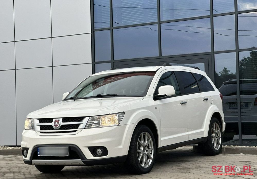 2013' Fiat Freemont 2.0 Multijet photo #2