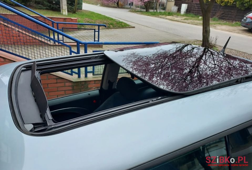 2003' MINI Cooper photo #6