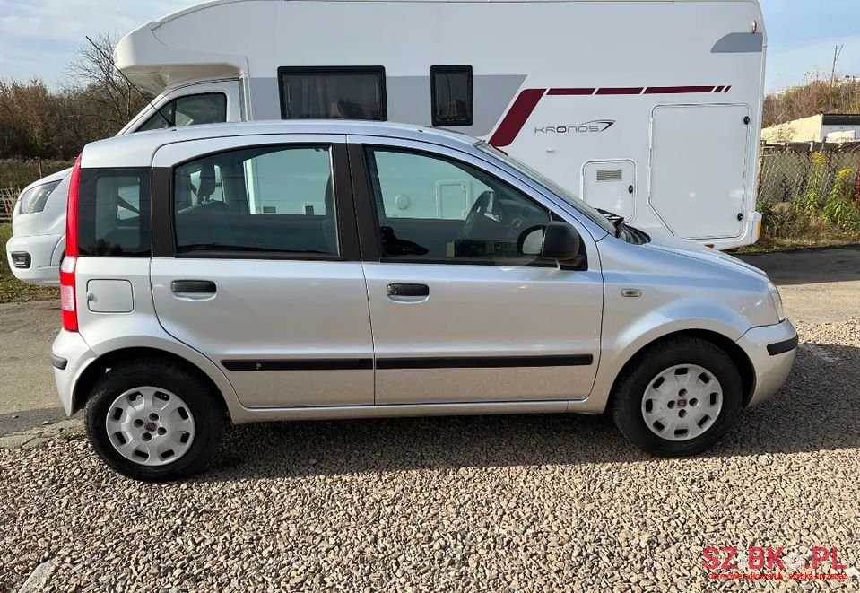 2010' Fiat Panda photo #6