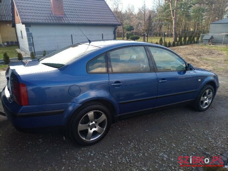 1998' Volkswagen Passat photo #4