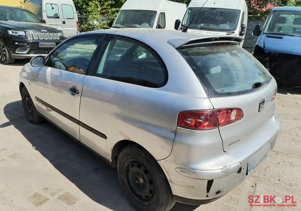 2002' SEAT Ibiza photo #3