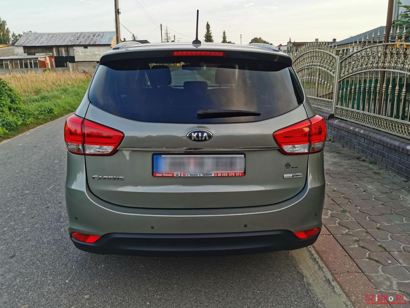 2014' Kia Carens photo #6