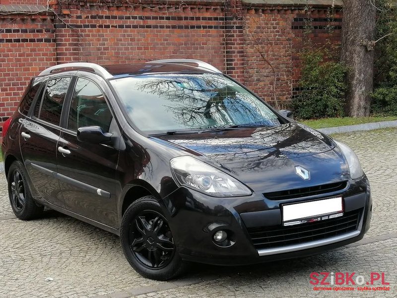 2008' Renault Clio photo #1