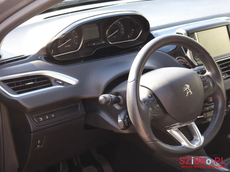 2015' Peugeot 2008 photo #4