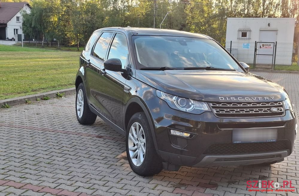 2017' Land Rover Discovery Sport 2.0 Td4 Se photo #2
