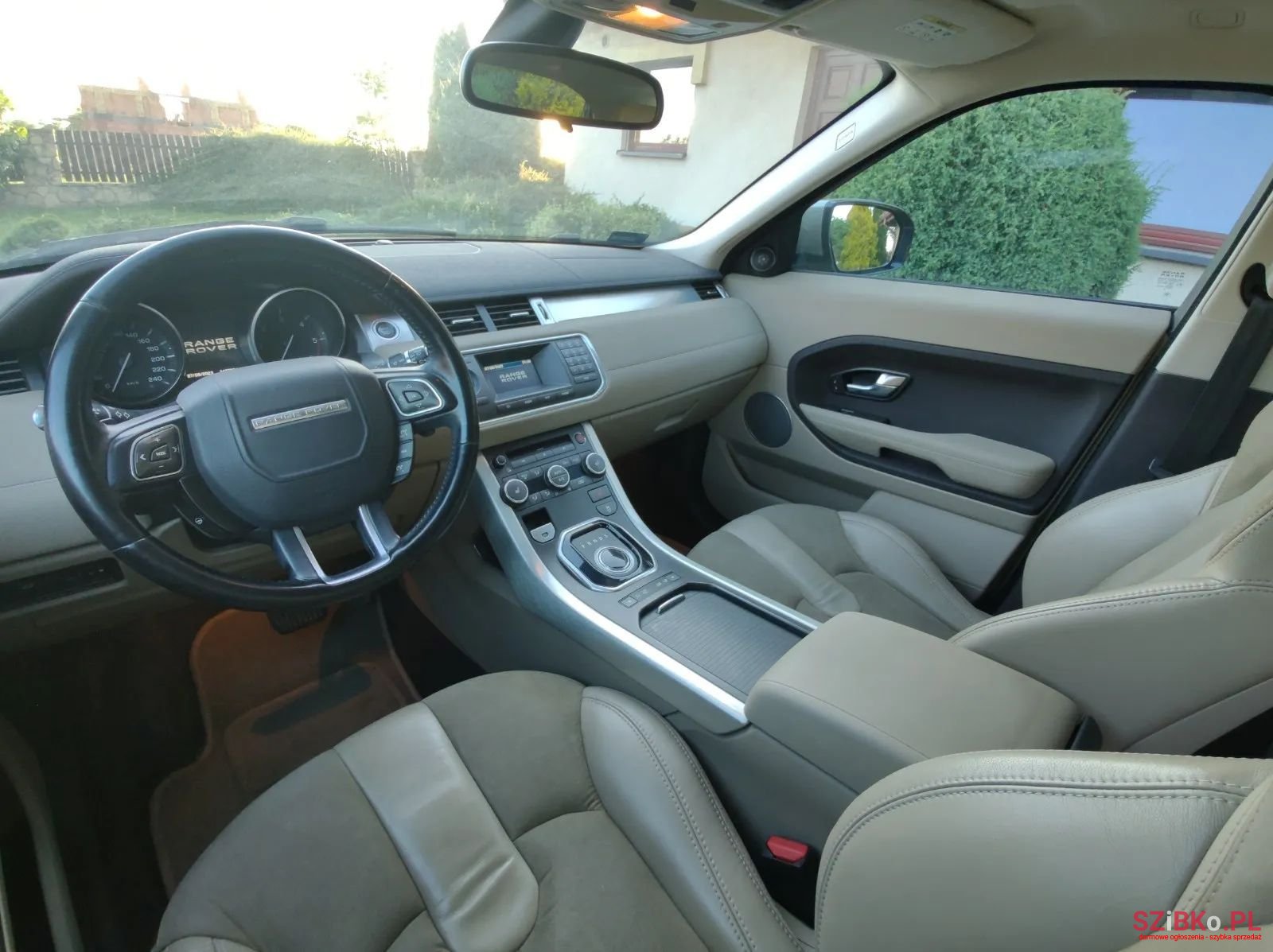 2012' Land Rover Range Rover Evoque photo #5