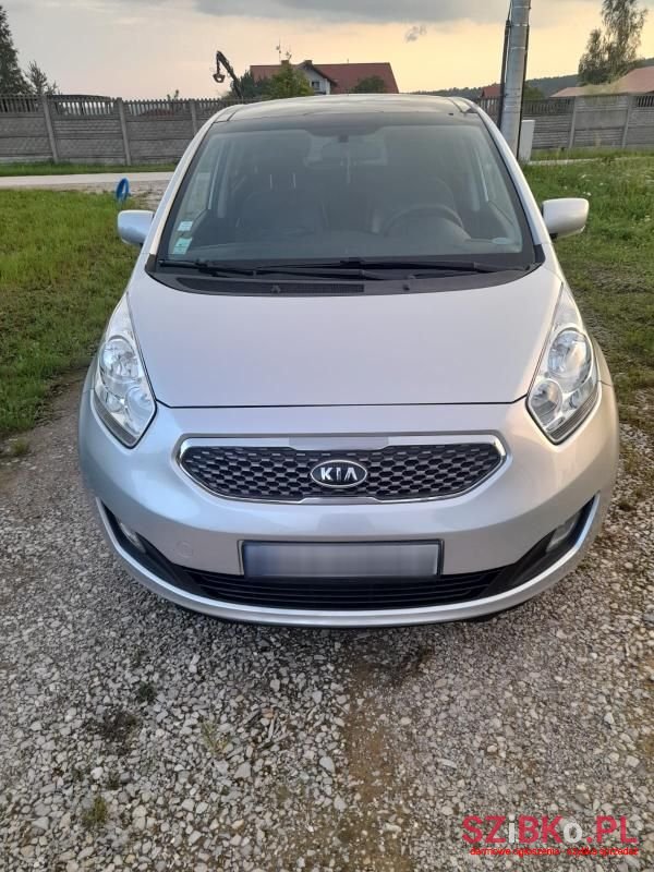 2010' Kia Venga photo #4