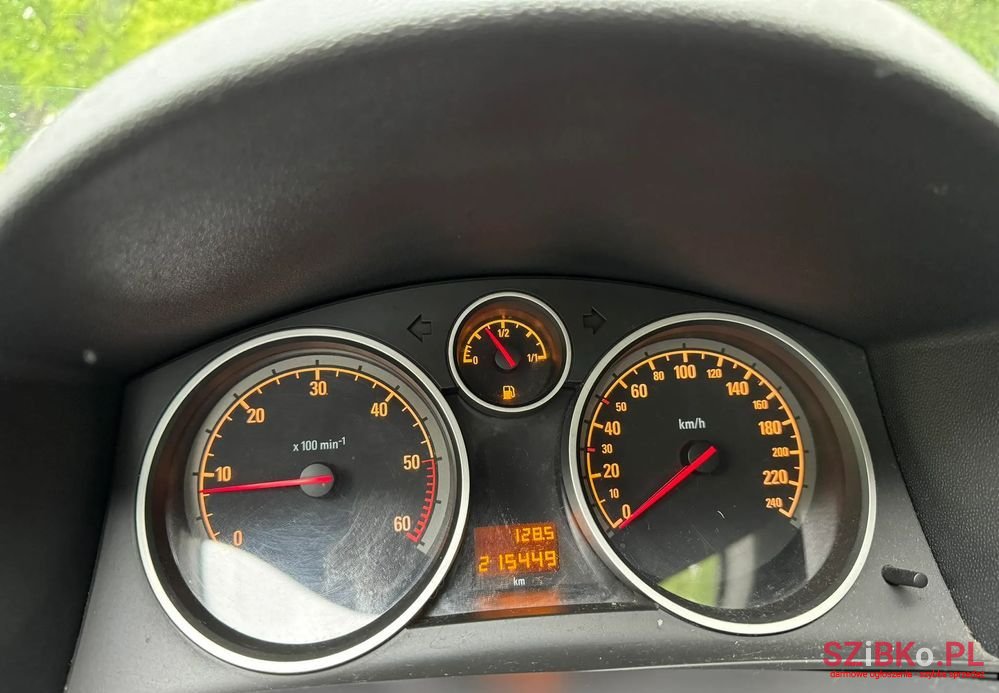 2004' Opel Astra photo #3