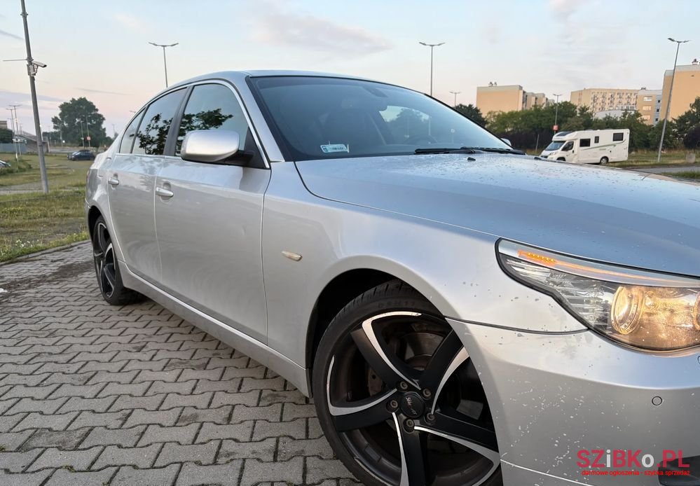 2007' BMW 5 Series 520D photo #4