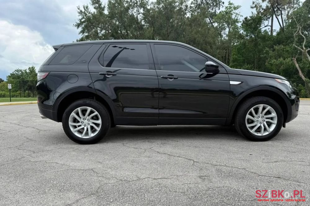 2018' Land Rover Discovery Sport photo #3
