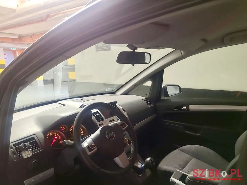 2005' Opel Zafira 1.9 Cdti Cosmo photo #4