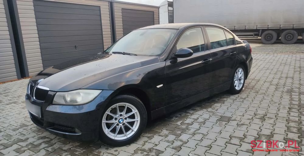 2006' BMW 3 Series 318I photo #2