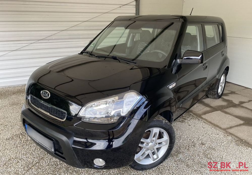 2010' Kia Soul photo #2