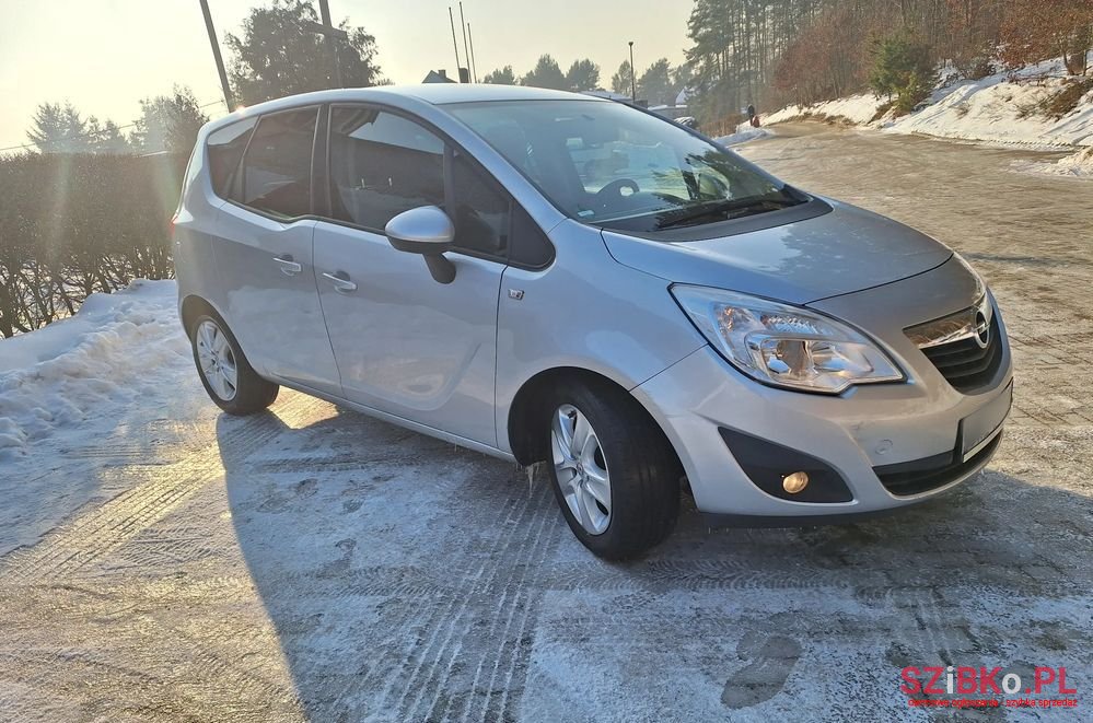 2011' Opel Meriva photo #2