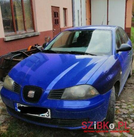 2004' SEAT Ibiza photo #1