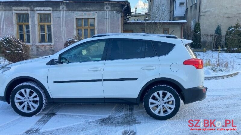 2013' Toyota RAV4 photo #4