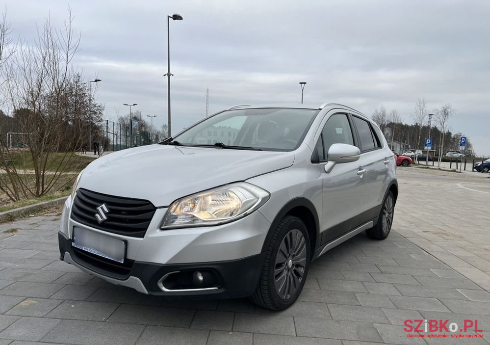 2014' Suzuki SX4 S-Cross photo #3