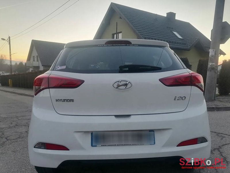 2017' Hyundai i20 photo #6