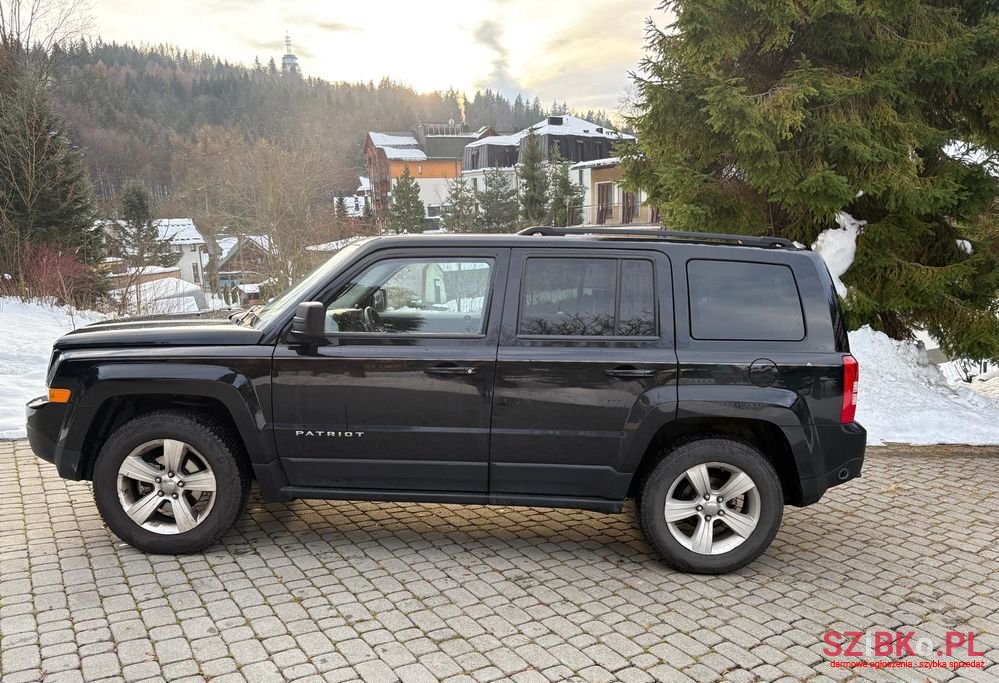 2014' Jeep Patriot photo #2